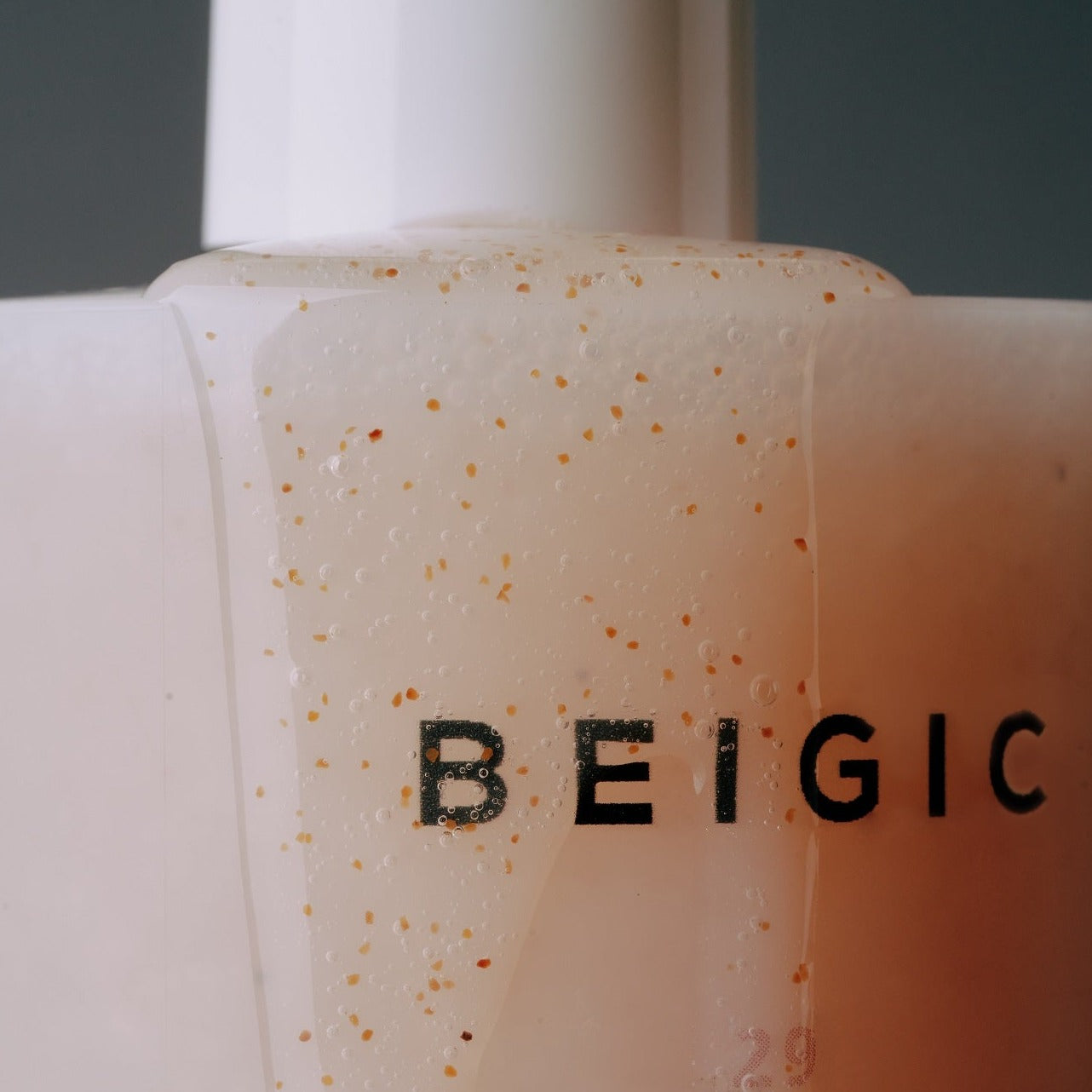 BEIGIC VEGAN EXFOLIATING HAND WASH